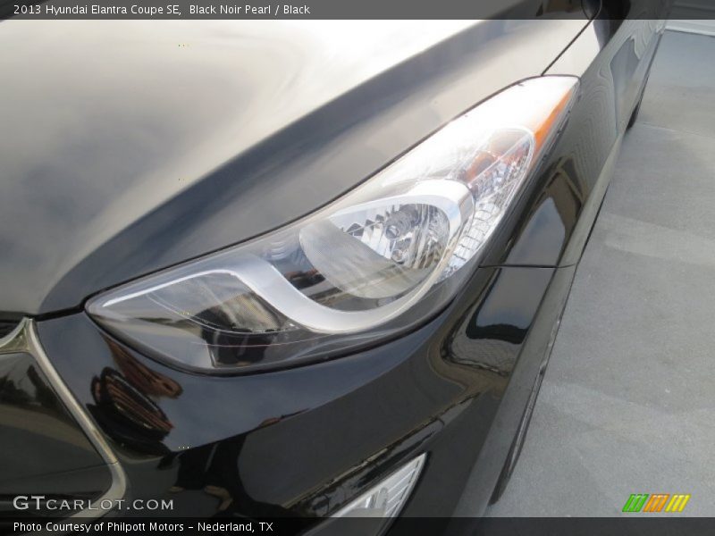 Black Noir Pearl / Black 2013 Hyundai Elantra Coupe SE