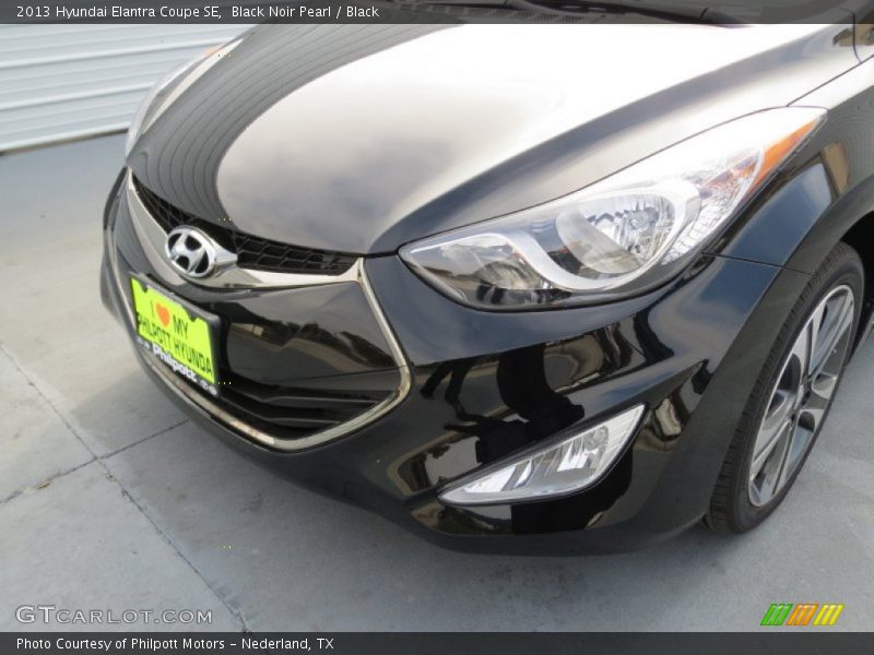 Black Noir Pearl / Black 2013 Hyundai Elantra Coupe SE