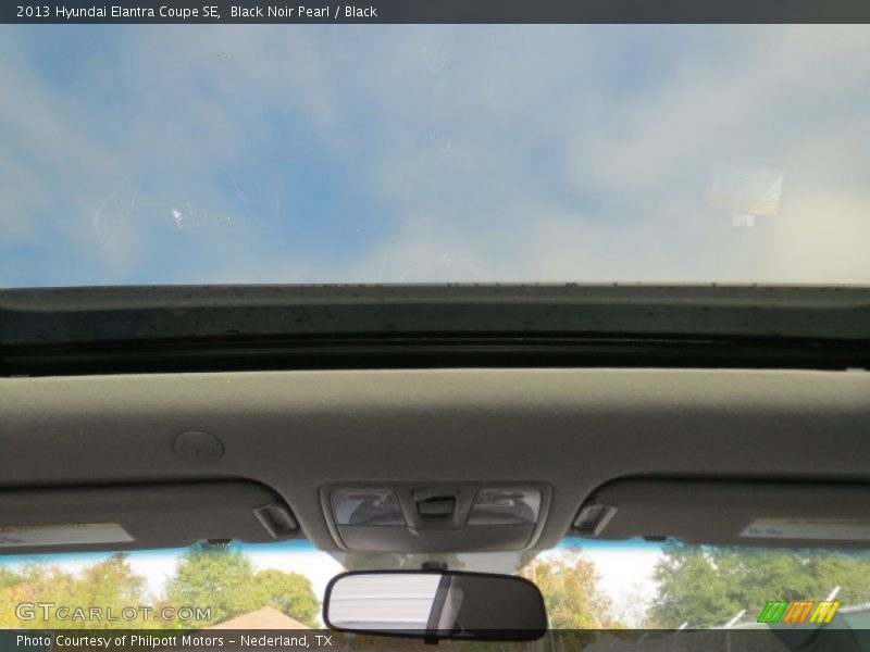 Black Noir Pearl / Black 2013 Hyundai Elantra Coupe SE