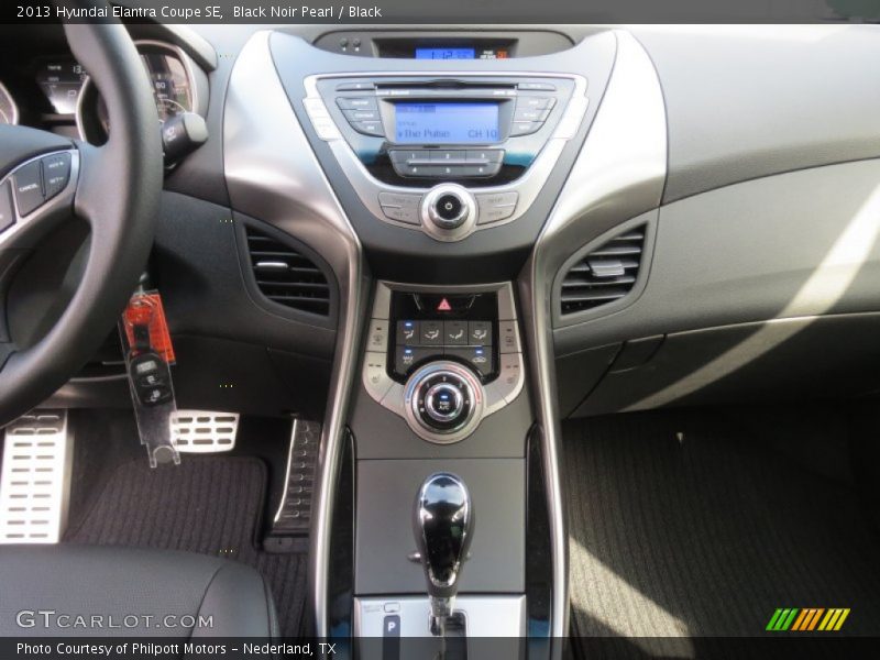 Controls of 2013 Elantra Coupe SE