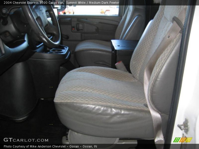 Summit White / Medium Dark Pewter 2004 Chevrolet Express 3500 Cargo Van