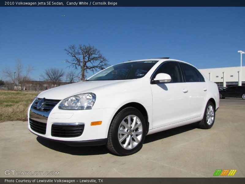 Candy White / Cornsilk Beige 2010 Volkswagen Jetta SE Sedan