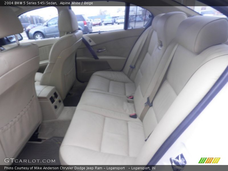 Alpine White / Beige 2004 BMW 5 Series 545i Sedan