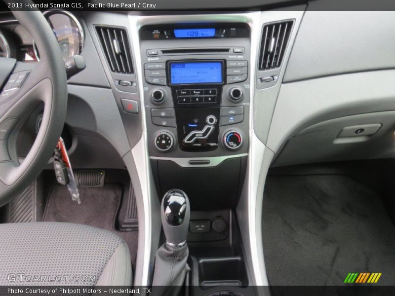 Pacific Blue Pearl / Gray 2013 Hyundai Sonata GLS