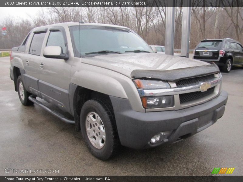 Light Pewter Metallic / Dark Charcoal 2003 Chevrolet Avalanche 1500 Z71 4x4