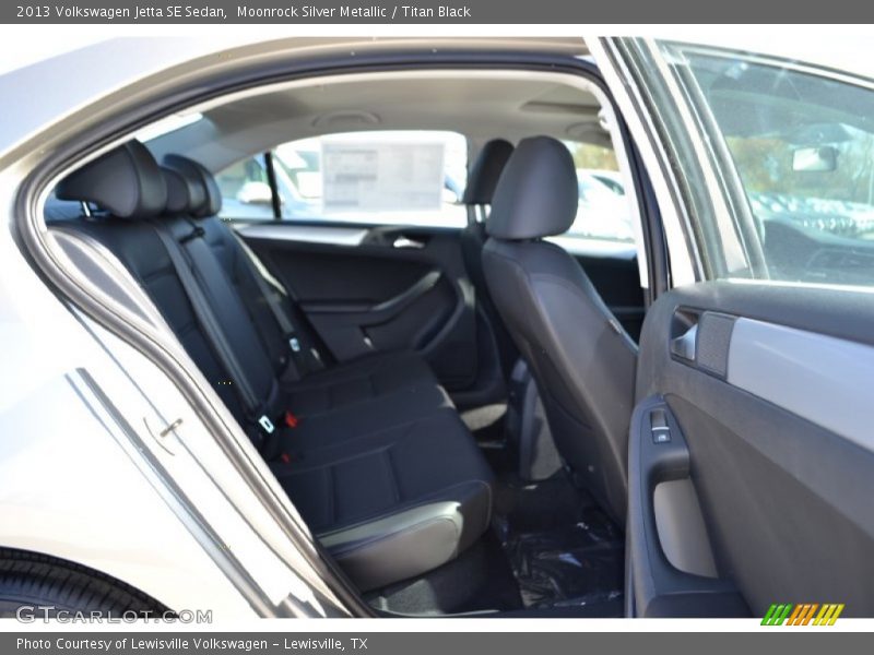Moonrock Silver Metallic / Titan Black 2013 Volkswagen Jetta SE Sedan