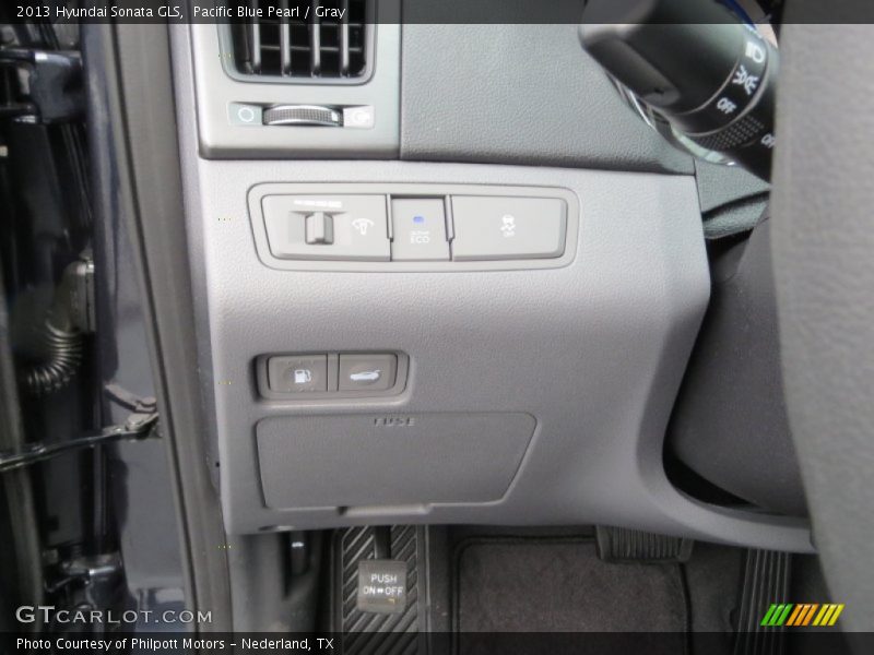 Pacific Blue Pearl / Gray 2013 Hyundai Sonata GLS
