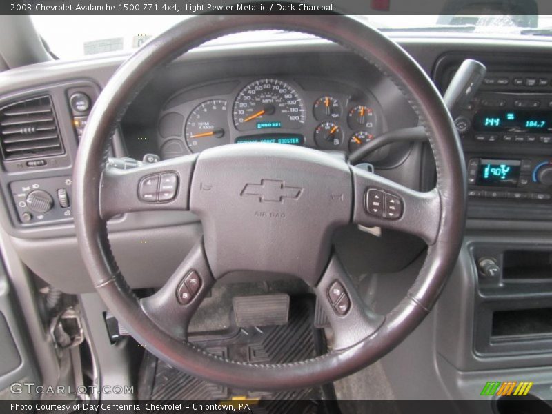 Light Pewter Metallic / Dark Charcoal 2003 Chevrolet Avalanche 1500 Z71 4x4