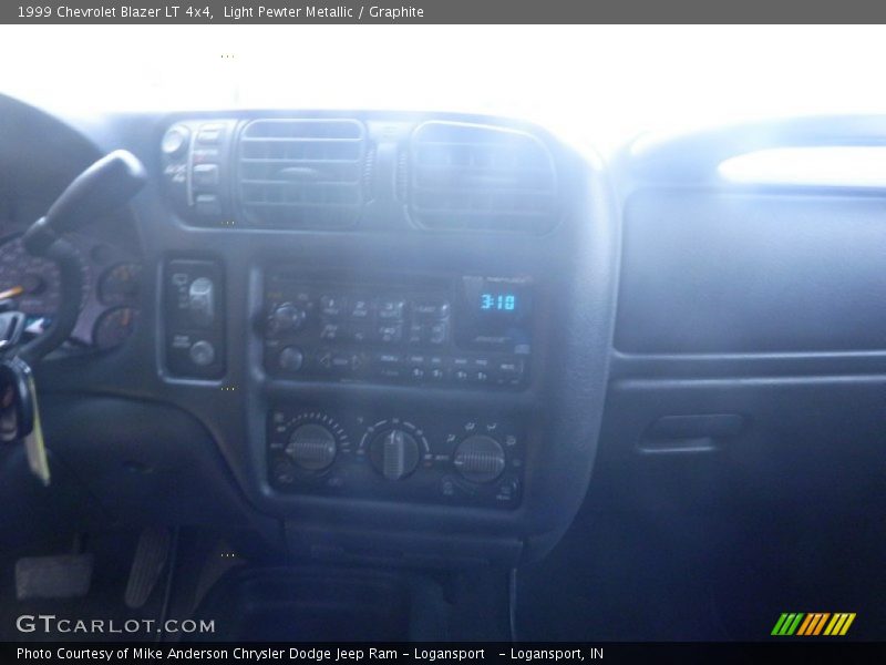 Light Pewter Metallic / Graphite 1999 Chevrolet Blazer LT 4x4