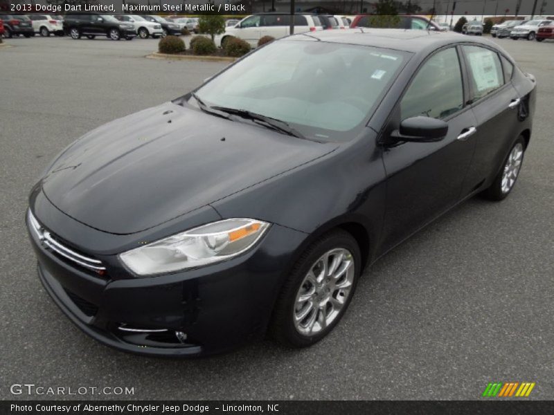 Front 3/4 View of 2013 Dart Limited