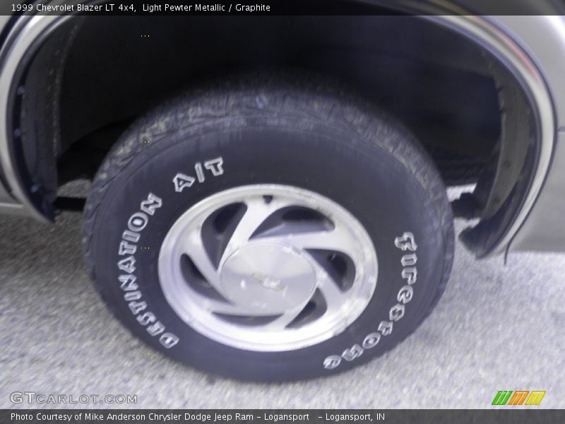 Light Pewter Metallic / Graphite 1999 Chevrolet Blazer LT 4x4
