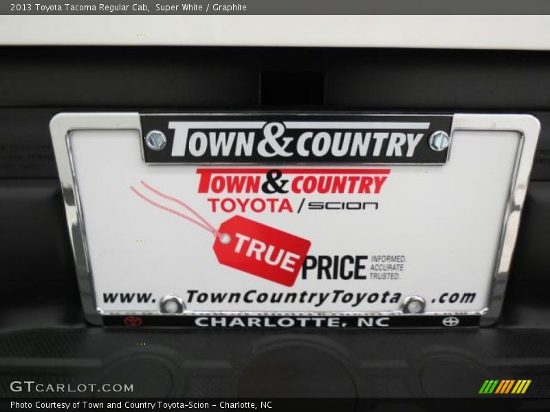 Super White / Graphite 2013 Toyota Tacoma Regular Cab