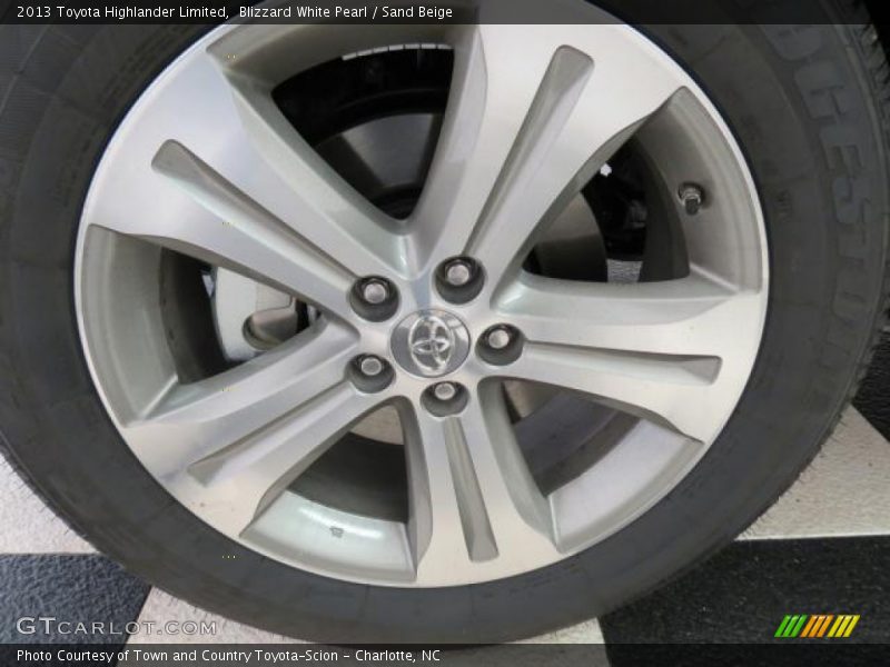 Blizzard White Pearl / Sand Beige 2013 Toyota Highlander Limited