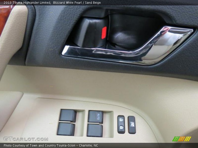 Blizzard White Pearl / Sand Beige 2013 Toyota Highlander Limited