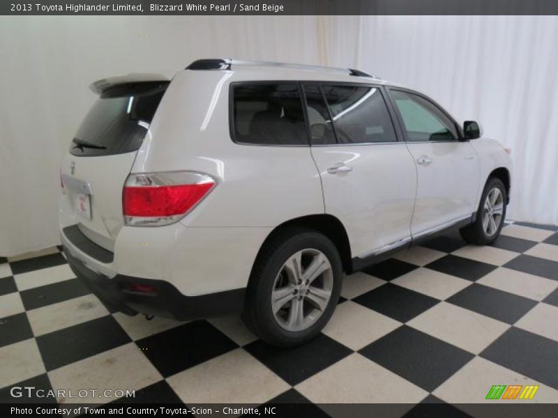 Blizzard White Pearl / Sand Beige 2013 Toyota Highlander Limited