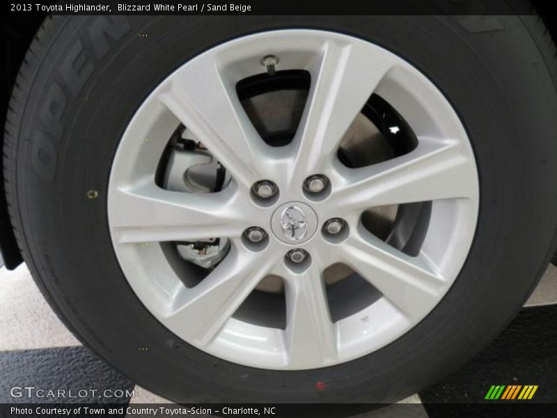 Blizzard White Pearl / Sand Beige 2013 Toyota Highlander