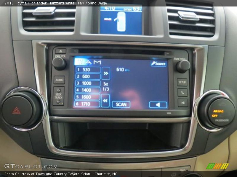 Blizzard White Pearl / Sand Beige 2013 Toyota Highlander