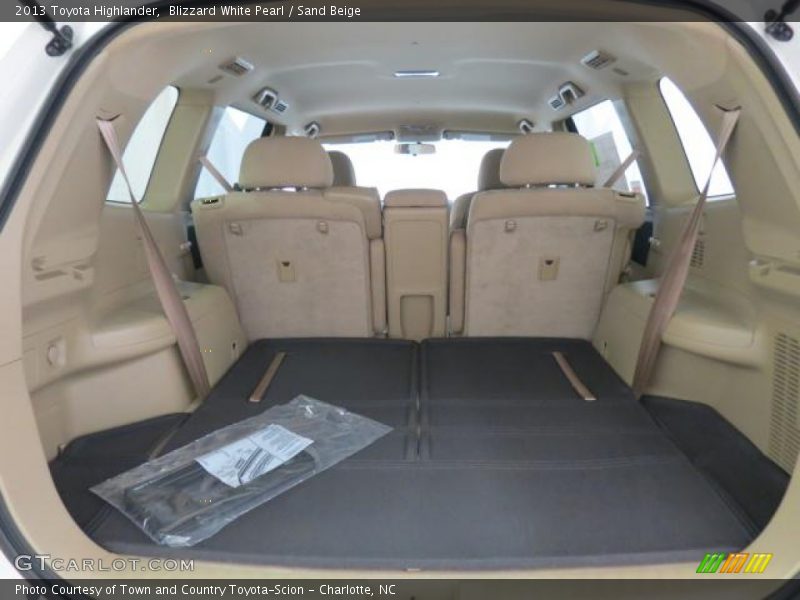 Blizzard White Pearl / Sand Beige 2013 Toyota Highlander