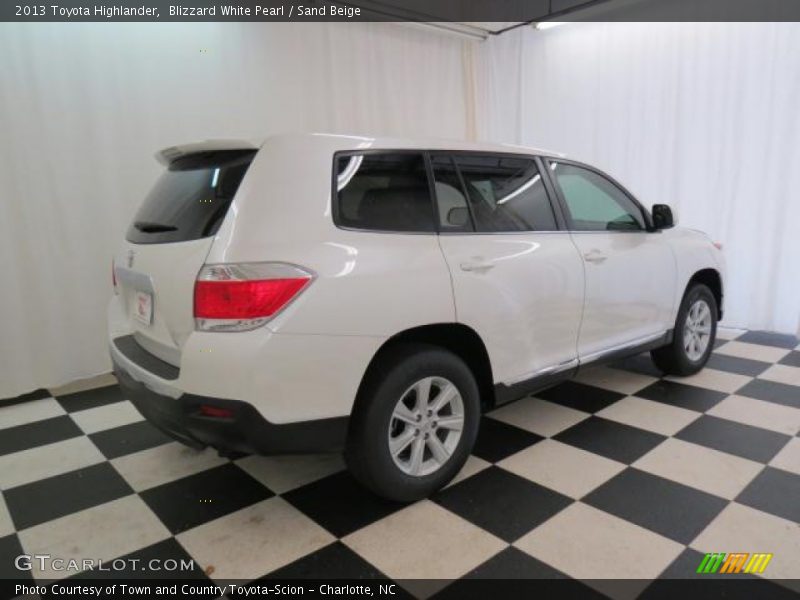 Blizzard White Pearl / Sand Beige 2013 Toyota Highlander