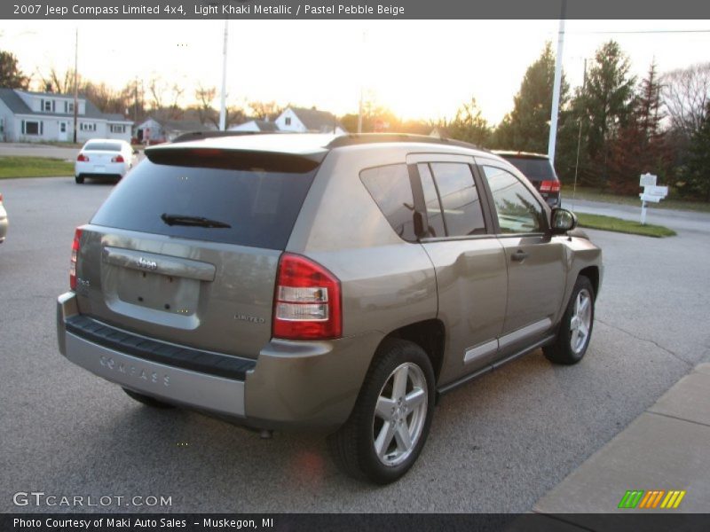 Light Khaki Metallic / Pastel Pebble Beige 2007 Jeep Compass Limited 4x4