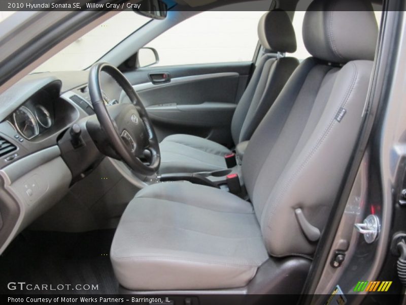 Willow Gray / Gray 2010 Hyundai Sonata SE