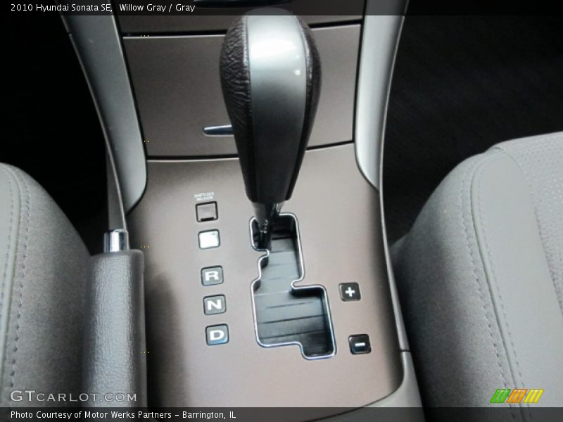Willow Gray / Gray 2010 Hyundai Sonata SE