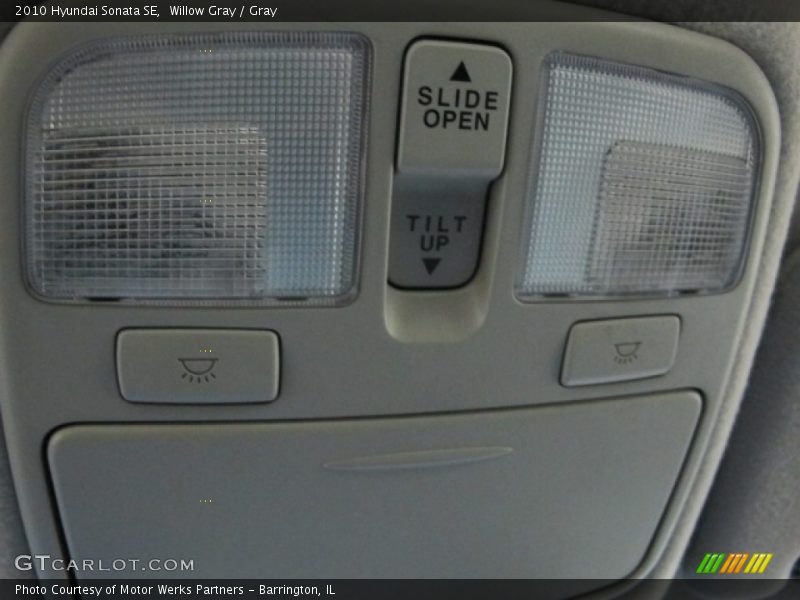 Willow Gray / Gray 2010 Hyundai Sonata SE