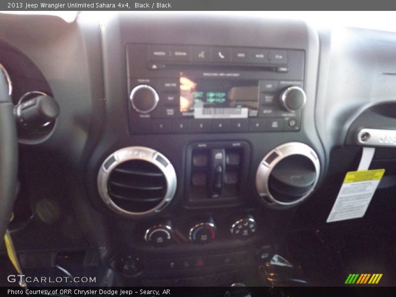 Black / Black 2013 Jeep Wrangler Unlimited Sahara 4x4
