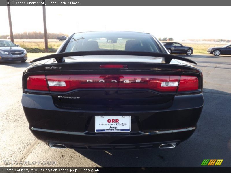 Pitch Black / Black 2013 Dodge Charger SE