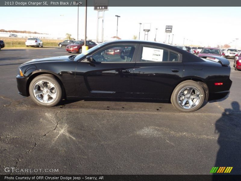 Pitch Black / Black 2013 Dodge Charger SE