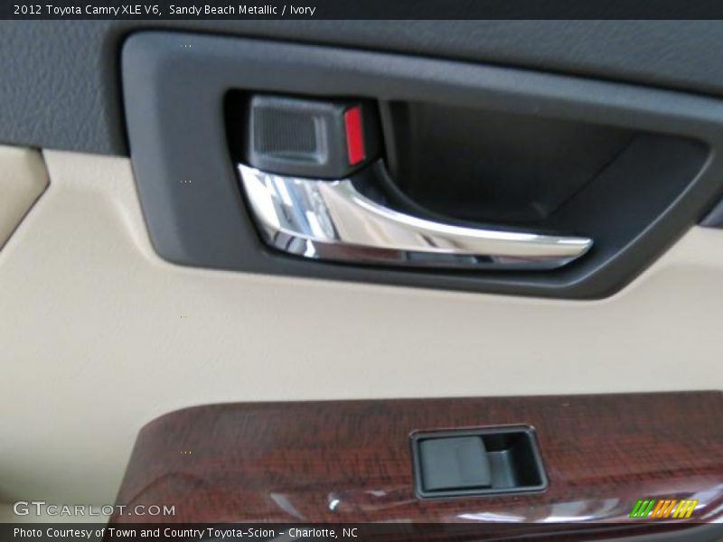 Sandy Beach Metallic / Ivory 2012 Toyota Camry XLE V6