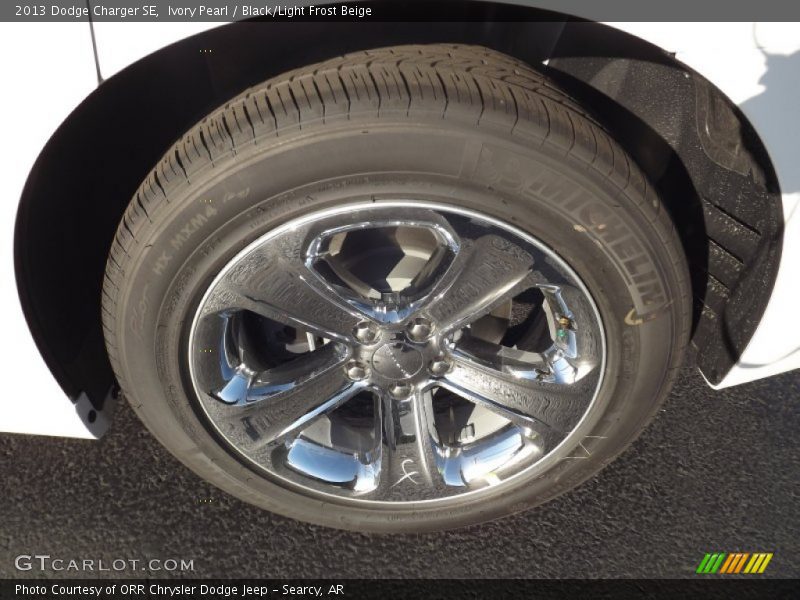 Ivory Pearl / Black/Light Frost Beige 2013 Dodge Charger SE