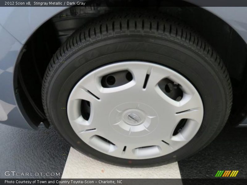Stingray Metallic / Dark Gray 2012 Scion xB