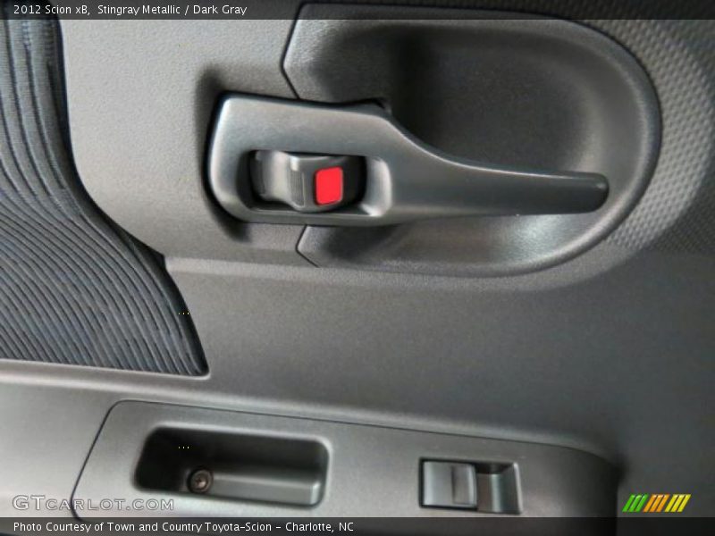 Stingray Metallic / Dark Gray 2012 Scion xB