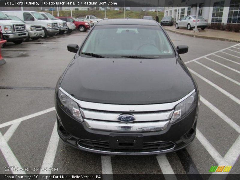 Tuxedo Black Metallic / Medium Light Stone 2011 Ford Fusion S