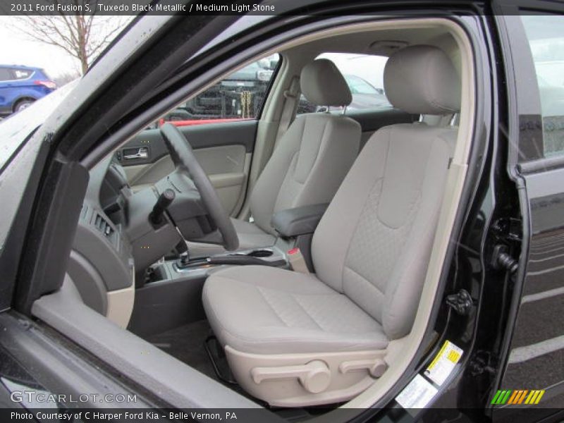 Tuxedo Black Metallic / Medium Light Stone 2011 Ford Fusion S