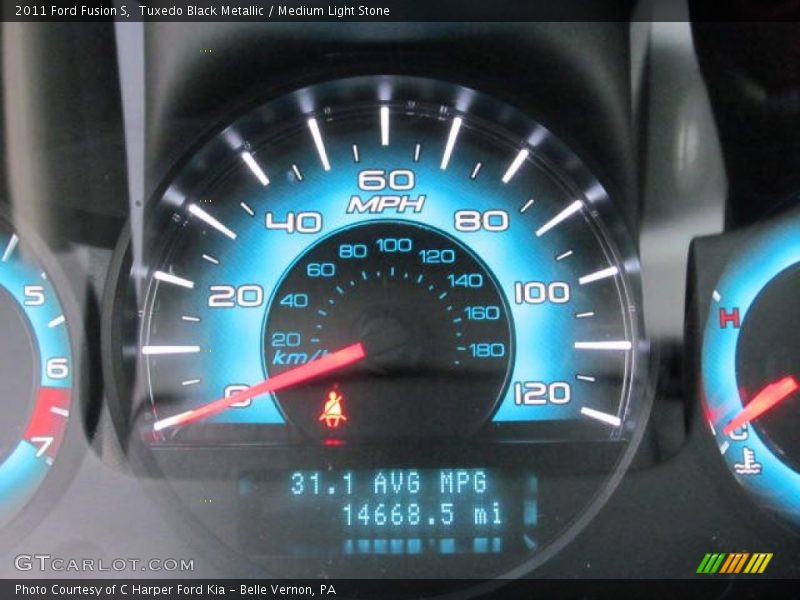 Tuxedo Black Metallic / Medium Light Stone 2011 Ford Fusion S