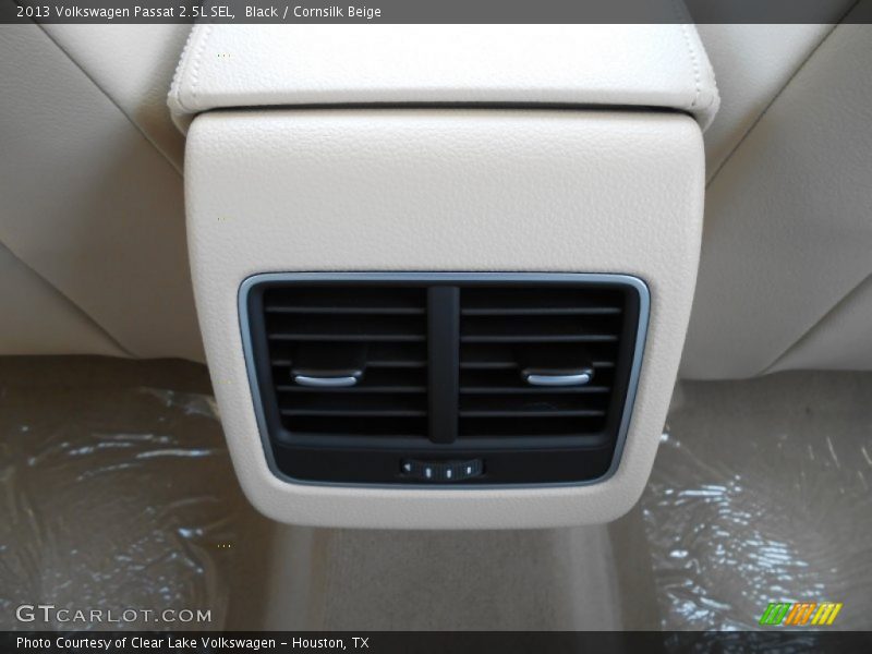Black / Cornsilk Beige 2013 Volkswagen Passat 2.5L SEL