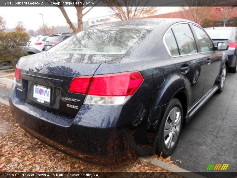 Deep Indigo Pearl / Ivory 2013 Subaru Legacy 2.5i