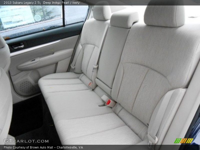 Deep Indigo Pearl / Ivory 2013 Subaru Legacy 2.5i