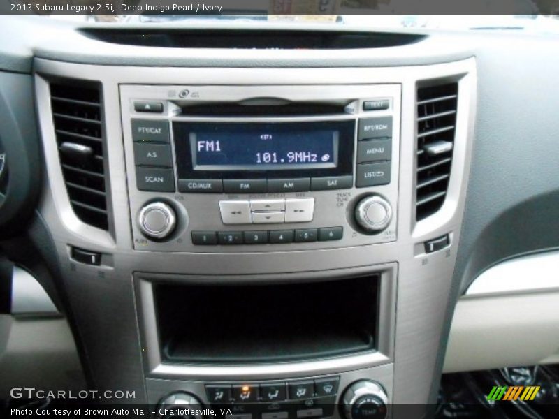 Deep Indigo Pearl / Ivory 2013 Subaru Legacy 2.5i
