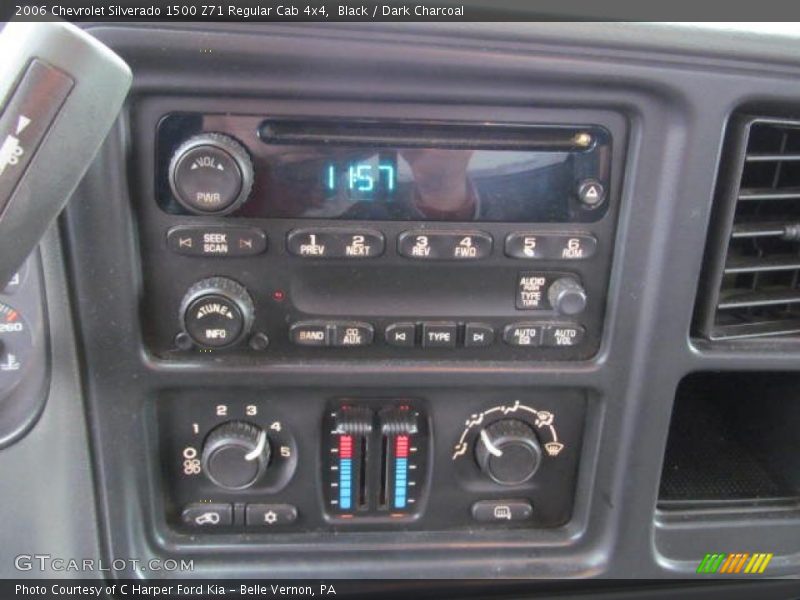 Controls of 2006 Silverado 1500 Z71 Regular Cab 4x4