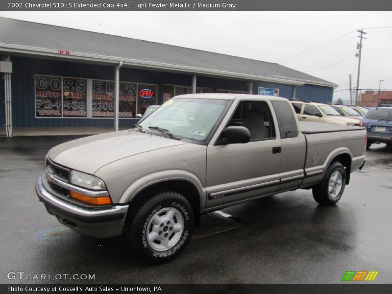 Light Pewter Metallic / Medium Gray 2002 Chevrolet S10 LS Extended Cab 4x4