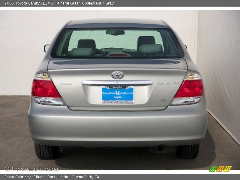 Mineral Green Opalescent / Gray 2005 Toyota Camry XLE V6