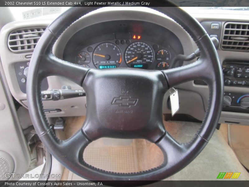Light Pewter Metallic / Medium Gray 2002 Chevrolet S10 LS Extended Cab 4x4