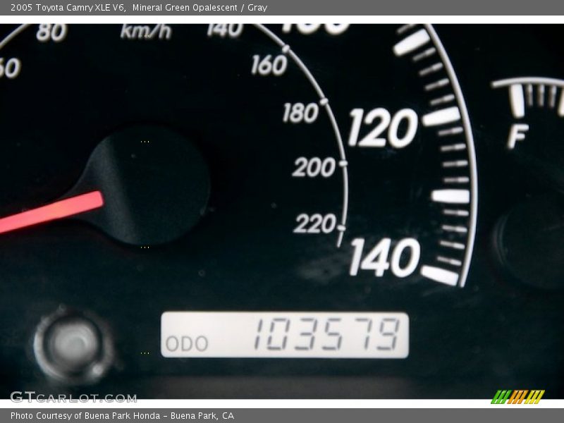 Mineral Green Opalescent / Gray 2005 Toyota Camry XLE V6