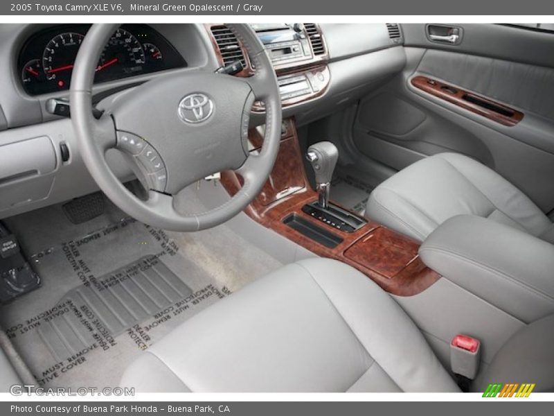 Mineral Green Opalescent / Gray 2005 Toyota Camry XLE V6