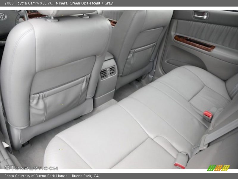 Mineral Green Opalescent / Gray 2005 Toyota Camry XLE V6