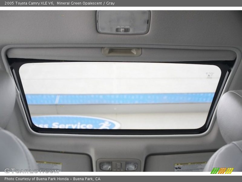 Mineral Green Opalescent / Gray 2005 Toyota Camry XLE V6