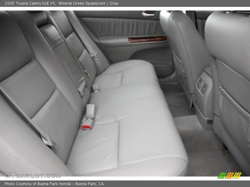 Mineral Green Opalescent / Gray 2005 Toyota Camry XLE V6